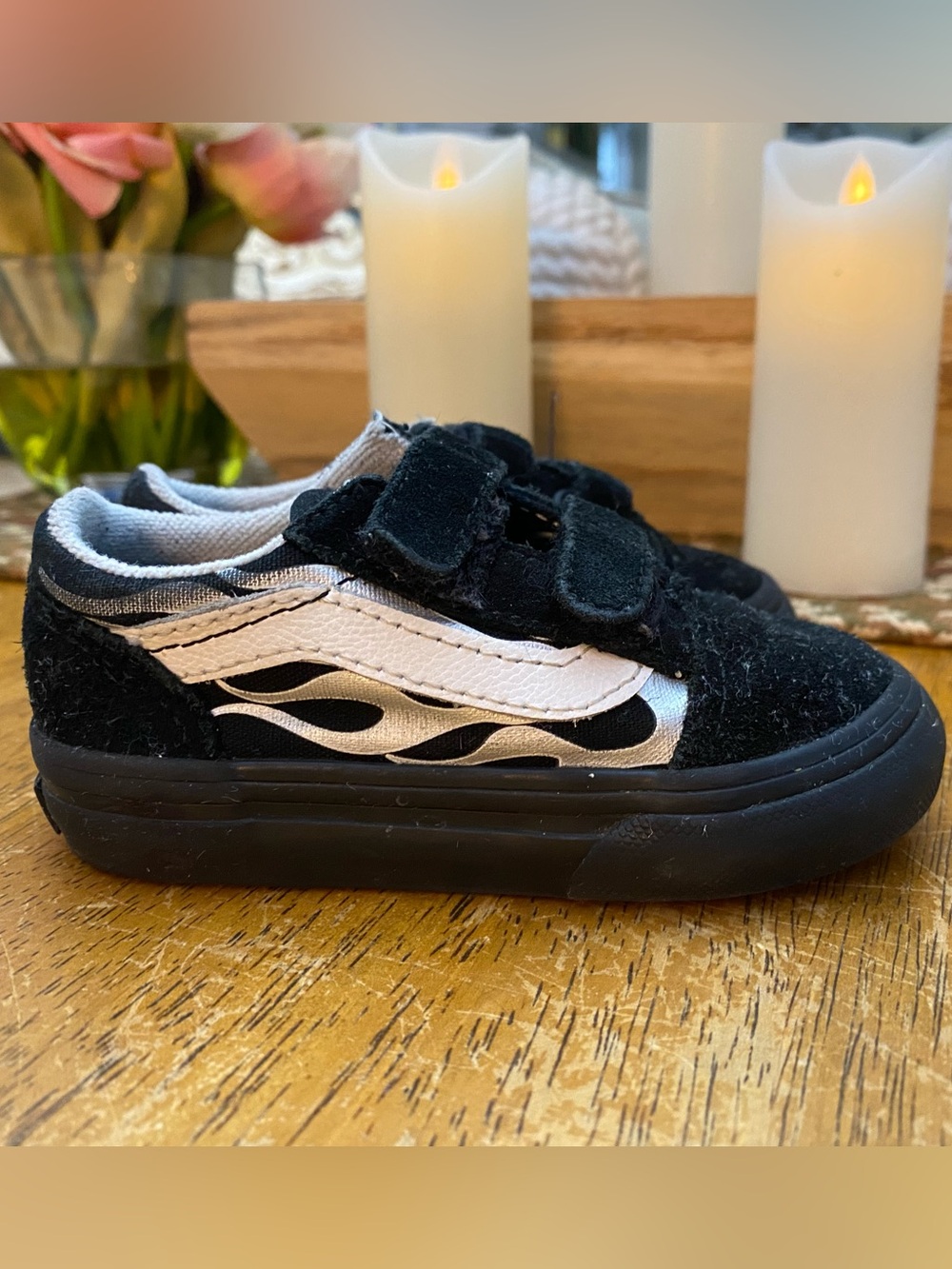 Vans Old Skool V Metallic Flame shoes…Toddler size 6